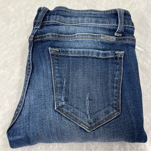 Kancan distressed skinny jeans size 7/27